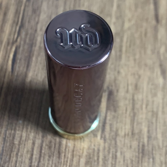 🆕 Urban Decay Snitch Lipstick - Picture 9 of 12